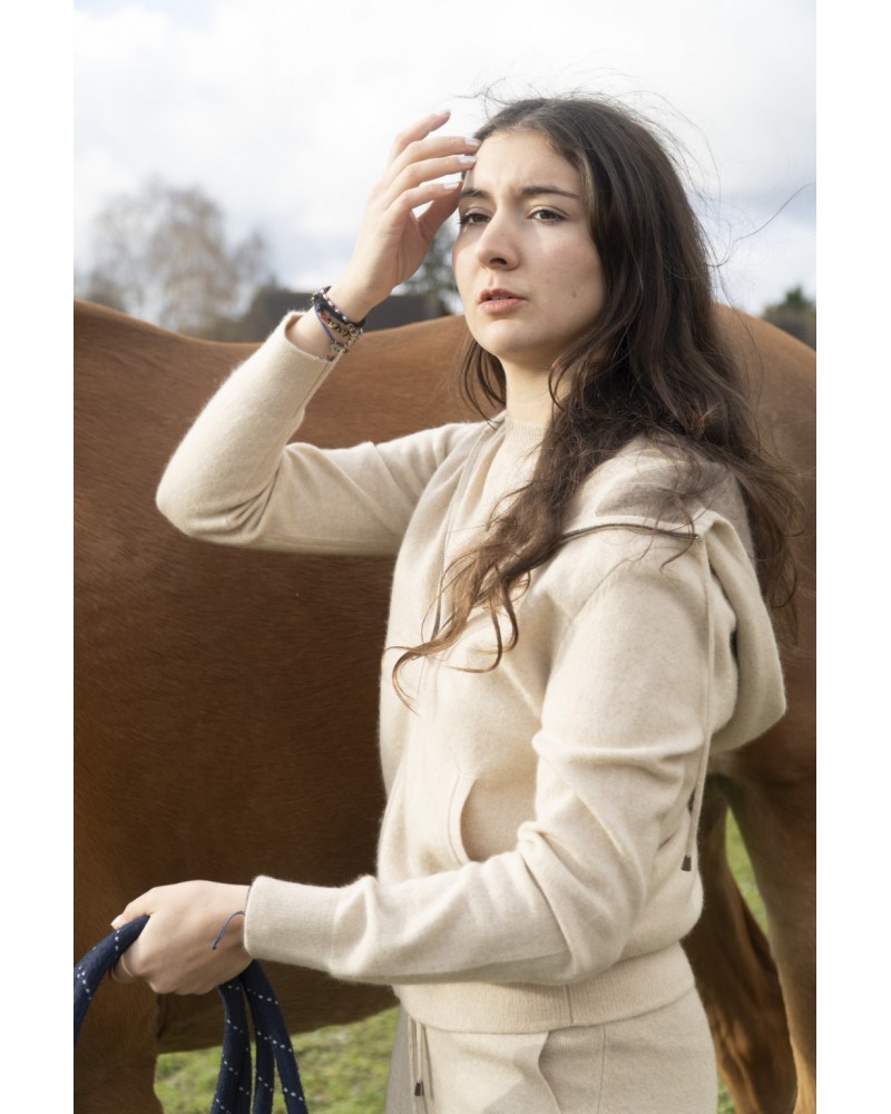 Sweet à capuche en cachemire