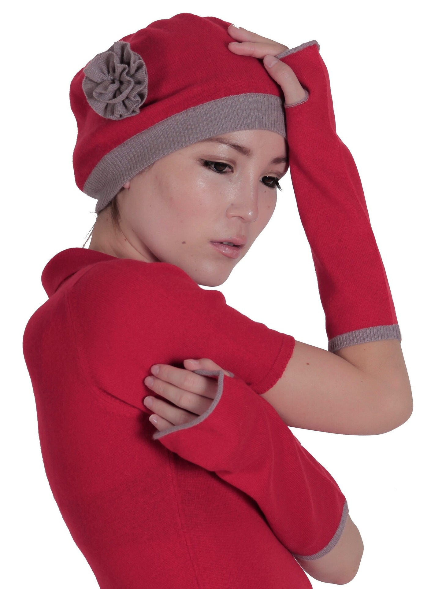 Coffret mitaines béret à fleur en cachemire personnalisable bicolore