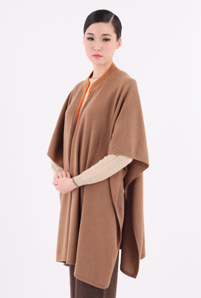 Cape col asiatique en laine de chameau